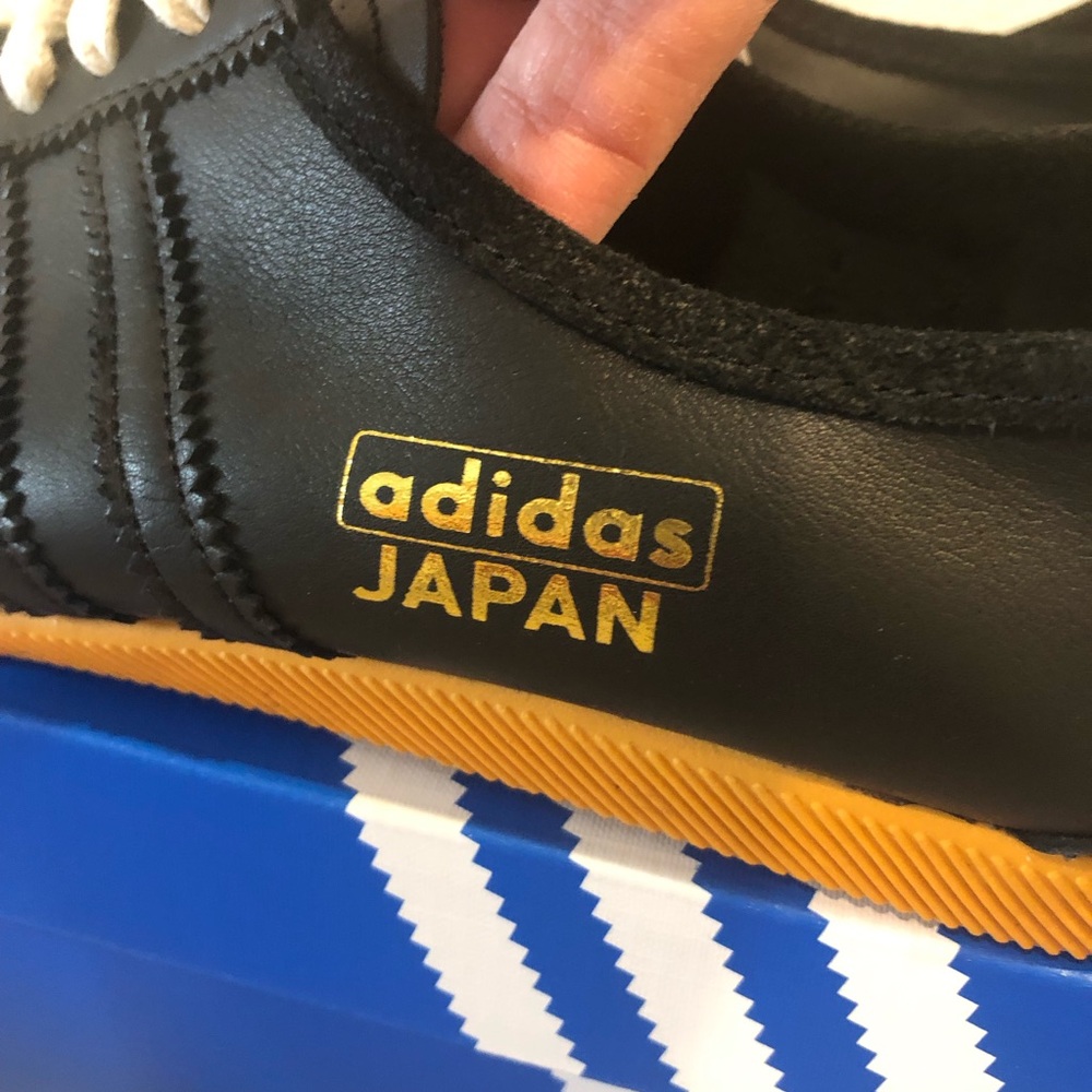 New Adidas Originals  Country Japan Sneakers JS3774 Black Mens Shoes Size 9 - Picture 4 of 8